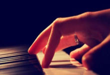 记者：切尔西仍打算留下桑乔，内部人士称球员态度很好.